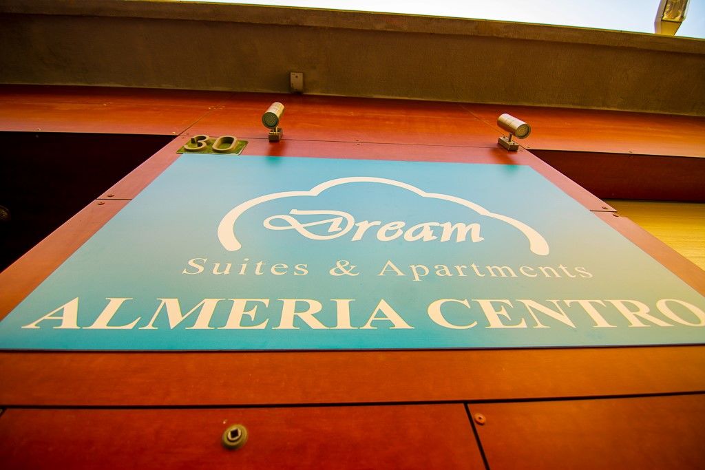 Dream Suites And Apartments Almeria Centro المظهر الخارجي الصورة